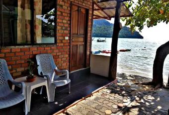 Dalum Beachhouse has Balcony rooms