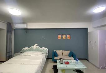 Happy Apartment has Balcony rooms