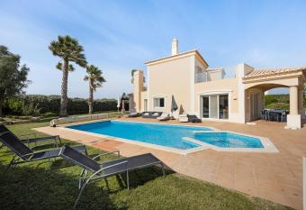 Pestana Golf Resort - Moradia 275 has Balcony rooms