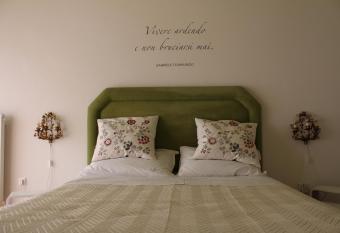 La Dimora del Conte has Balcony rooms