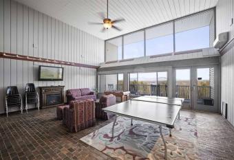 Cedar Lodge Condo with Lake Winnipesaukee Views; close to Weirs Beach!! has Balcony rooms