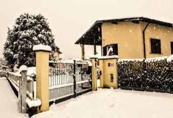 villa verde bed and breakfast has Balcony rooms