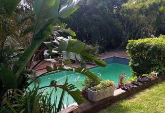 Montrose Valley B&B has Balcony rooms