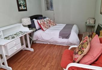 Victorian Villa Westdene Benoni has Balcony rooms