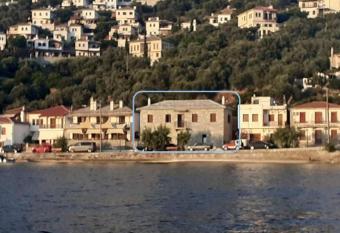 GRAND Boutique Studios allows 18 year olds to book a room