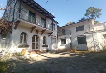 La pergola sul pozzo has Balcony rooms