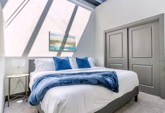 Lofted Living - Beautiful Luxury Loft in the Heart of Roc City allows 18 year olds to book a room