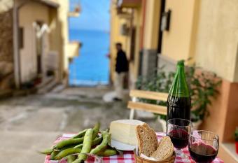 La Casetta In Centro - Holiday House has Balcony rooms