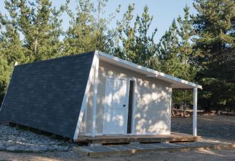 Tiny house Riveras Rentals allows 18 year olds to book a room