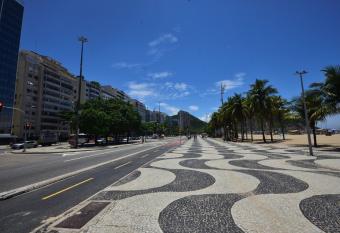 Aconchegante do Leme allows 18 year olds to book a room