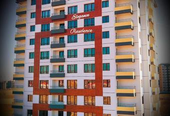 Elegance Residence has Balcony rooms