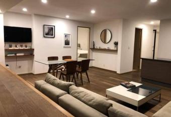 Estudio vacacional has Balcony rooms