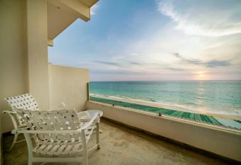 Sea Breeze Ambalangoda has Balcony rooms