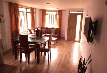 Apartamento N  madas allows 18 year olds to book a room