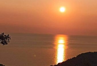 VIEW Apartment LUKOVE has Balcony rooms