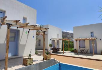 Ios Endless Blue Luxury Bungalows has Balcony rooms