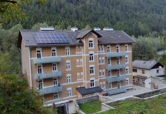 Zum Radwerk TOP 11 has Balcony rooms