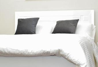 21st Apartment-Primerose Place, Accra has Balcony rooms