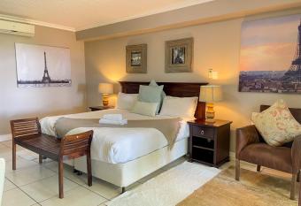 Amorus Waterkloof ridge has Balcony rooms