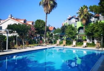 Anita Kemer Noch Hotel has Balcony rooms