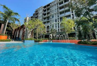                                                  La Habana By.Yhada has Balcony rooms