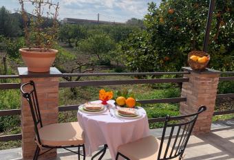 La Pomelia B&b Sofia has Balcony rooms