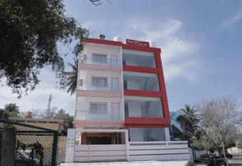 Sai Inn Mysore allows 18 year olds to book a room