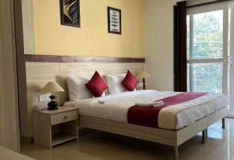 Windchime 331 has Balcony rooms