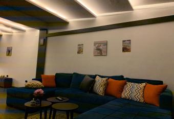 Sea view - families only has rooms with a private hot tub