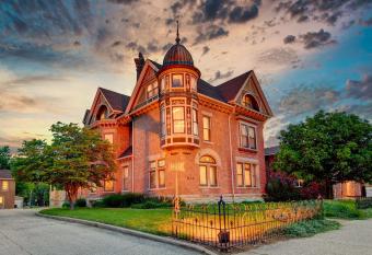 The Bressmer allows 18 year olds to book a room