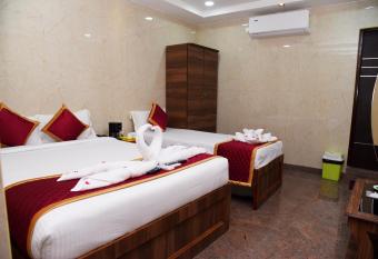 Sri Vishnu Residency has Balcony rooms