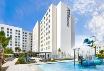 Residence Inn by Marriott San Juan Isla Verde allows 18 year olds to book a room