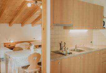 Gogererhof App Maria has Balcony rooms