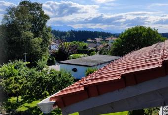 Chiemgaugl  ck has Balcony rooms