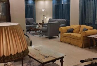 Black Iris Hotel II has Balcony rooms