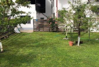 giannis has Balcony rooms