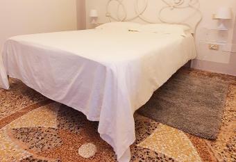 Relais Pacinotti Rooms has Balcony rooms