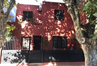 Hermosa casita con jard  n Goldas Haus allows 18 year olds to book a room