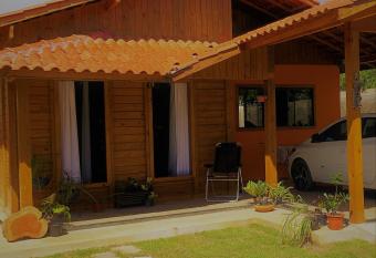 Pousada Portal da Praia allows 18 year olds to book a room