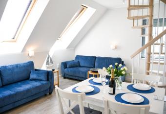 Apartamenty Wrzosowa has Balcony rooms