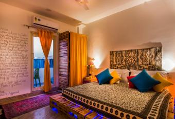 Gypsy Nest has Balcony rooms