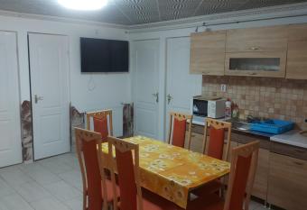 Alexandra vend  gh  z has Balcony rooms