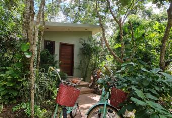 Secret Gardens Bacalar Suite 02 con alberca y bicicletas allows 18 year olds to book a room