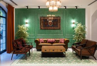 Molokan Inn Hotel has Balcony rooms