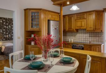 Helena Aparment has Balcony rooms