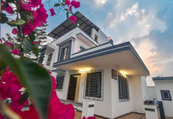 Prince 3BHK has Balcony rooms