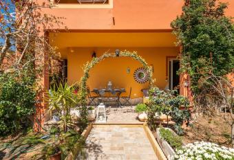 Appartamento in Villa Gelsomino has Balcony rooms