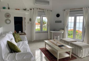 Ocean Garden - Delightful units by the ocean has Balcony rooms