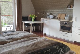 Weser-Koje has Balcony rooms