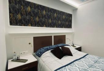 Private Room has Balcony rooms